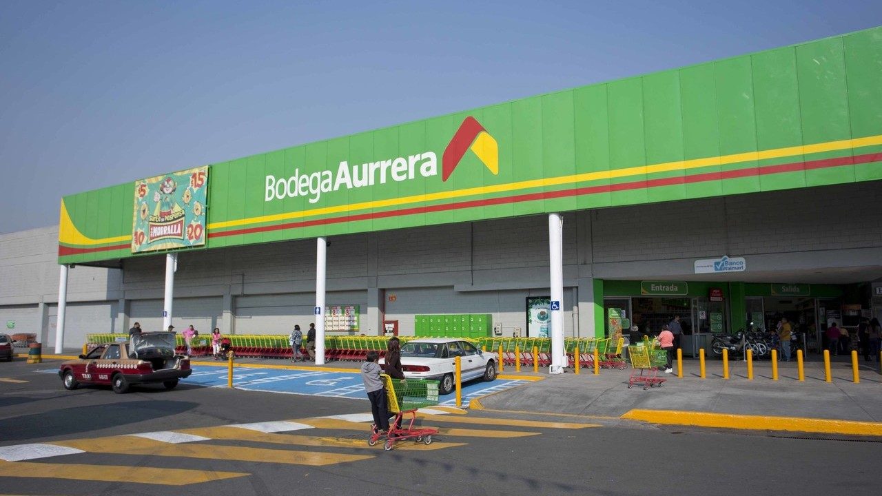 WhatsApp user identification