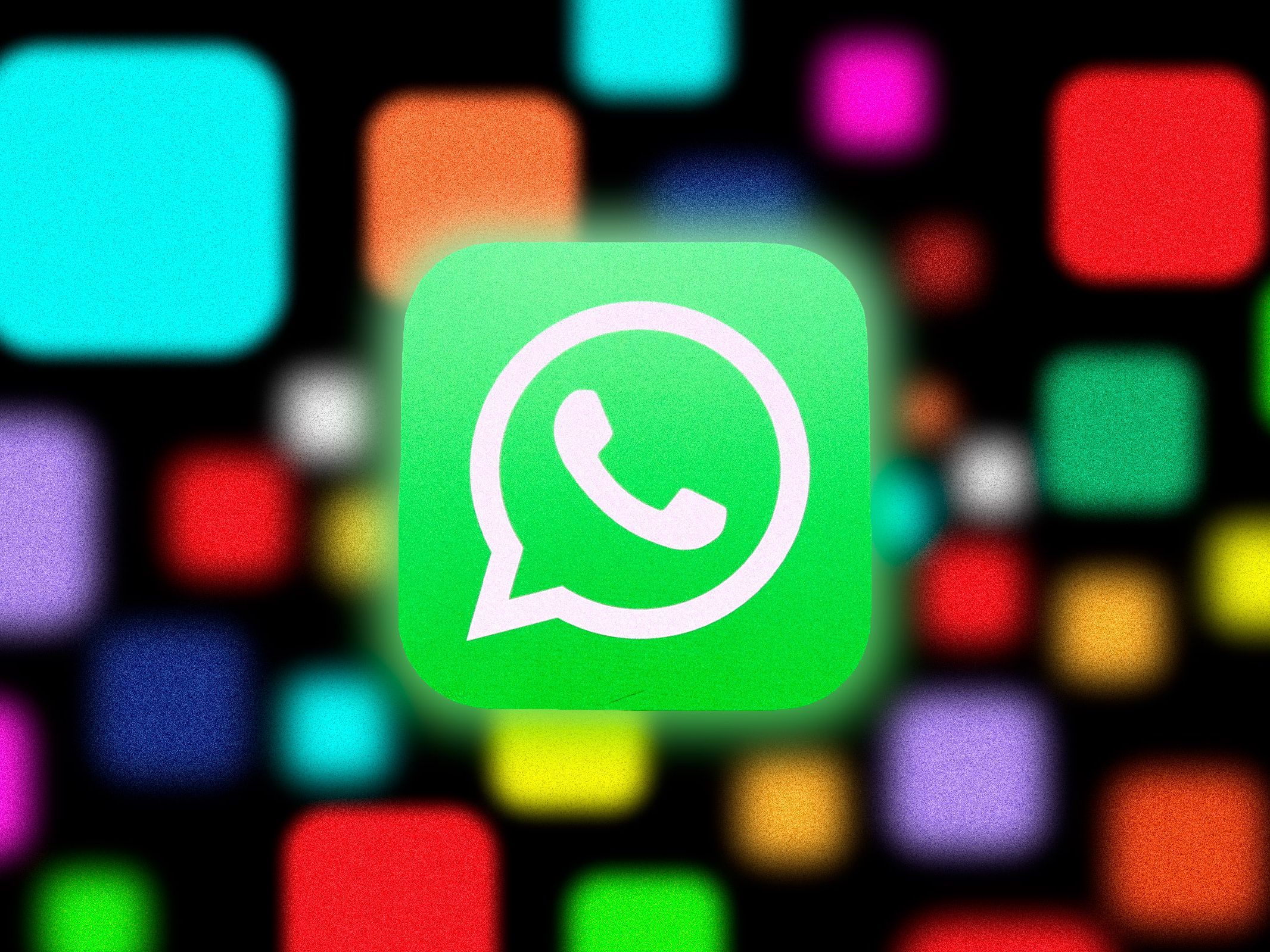 How do you use the 007 Address Book Generator? How do you import your address book into WhatsApp?